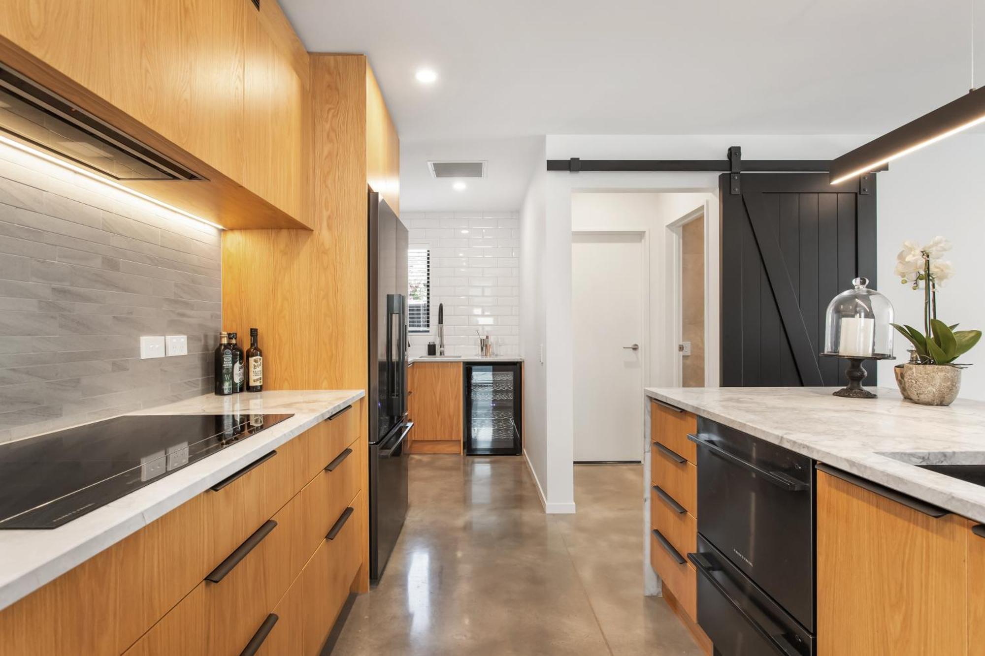 A Luxurious Retreat Sleeps 6 * Christchurch